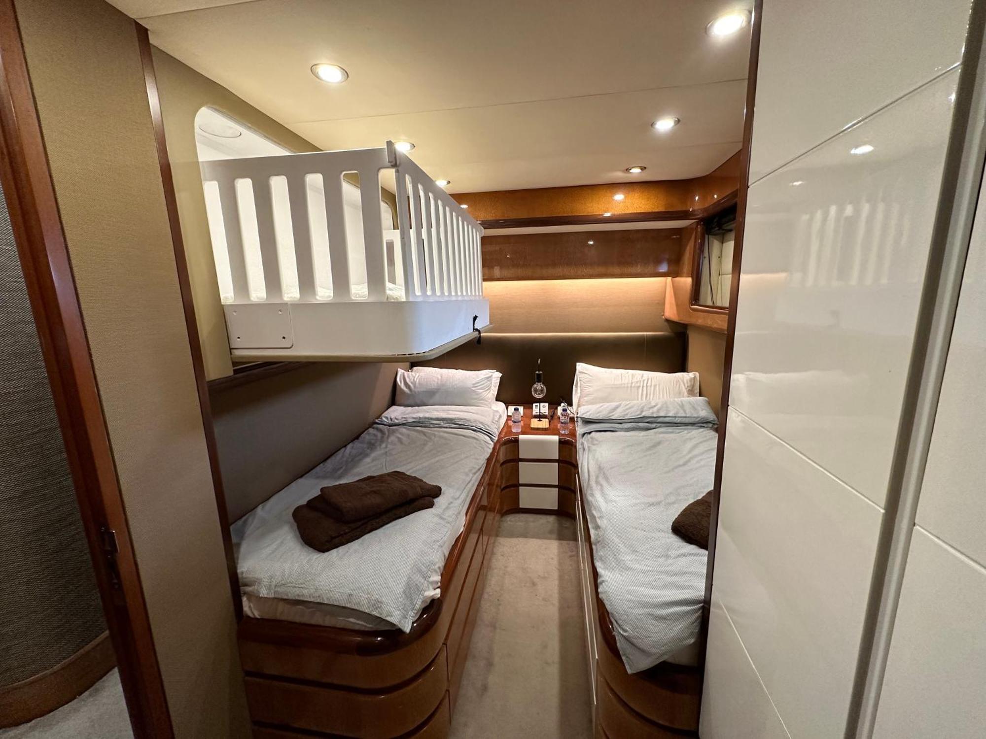 فندق Yacht 20Metros سان أدريان دي بيزوس المظهر الخارجي الصورة